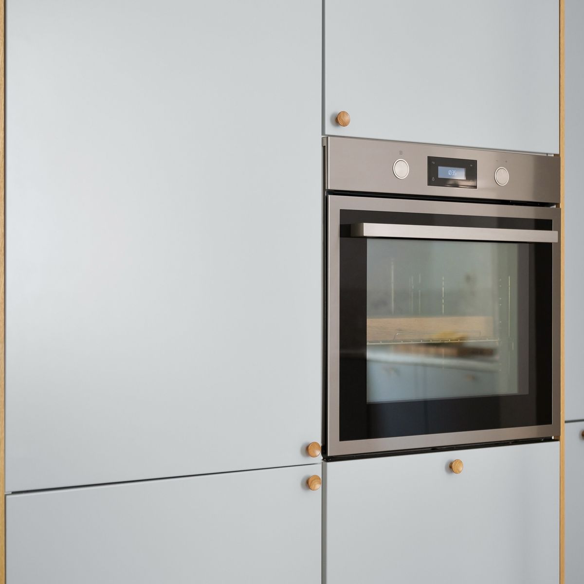 Four encastrable 60 cm chaleur tournante